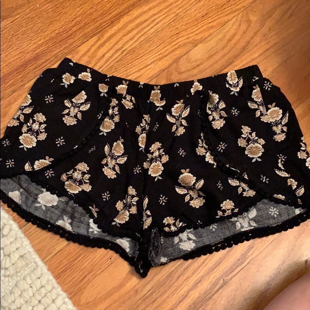 shorts with pattern